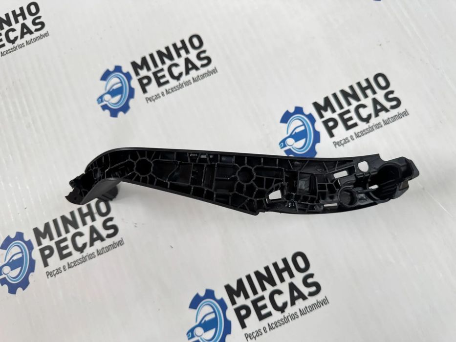 Puxador Traseiro Direito BMW Série 5 (G30/G31/G38/F90) Preto
