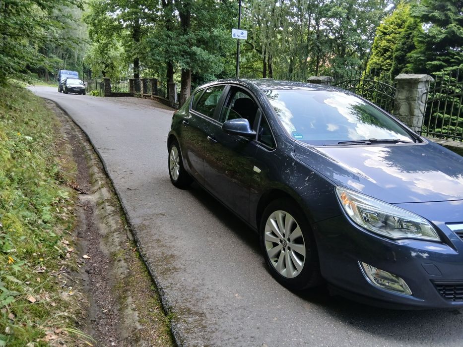 Sprzedam Opel Astra 1.6 benzyna klima