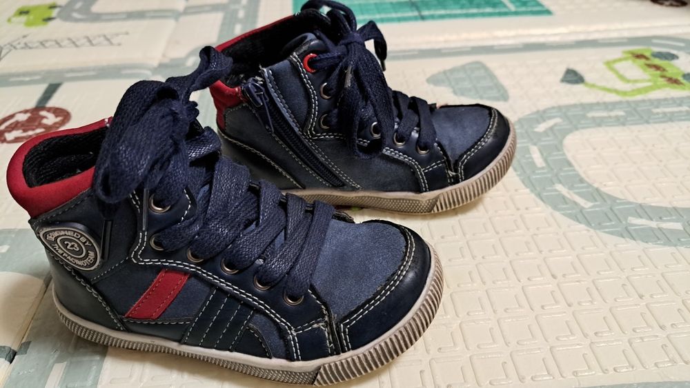 Осінньо-весняні черевики