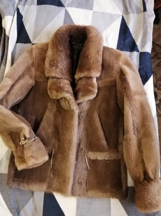 Полушубок женский из натурального меха