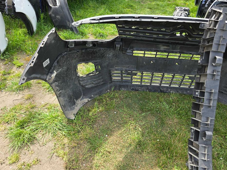 zderzak przód Citroen Berlingo 4 IV