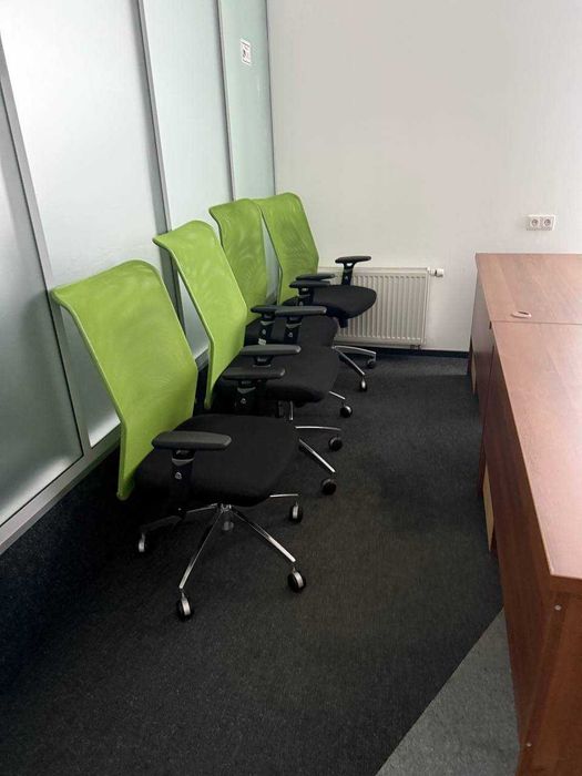 столы кресла тумбы офисные