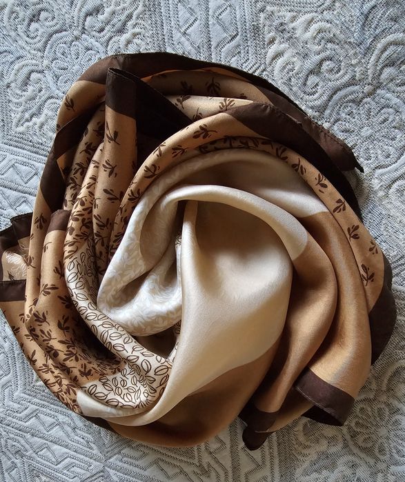 Хустина в кольорі лате. Винтаж.