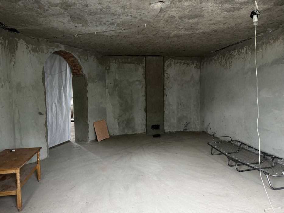 Продається двоповерховий будинок, с. Барвінок, вул. Виноградна!