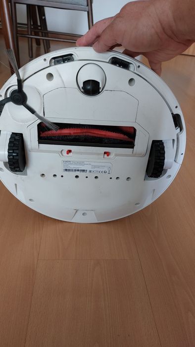 Robot Aspirador Xiaomi S12 – Para Peças ou Reparação