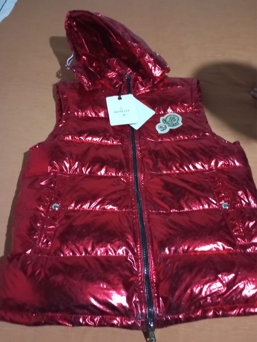 Colete moncler vermelho