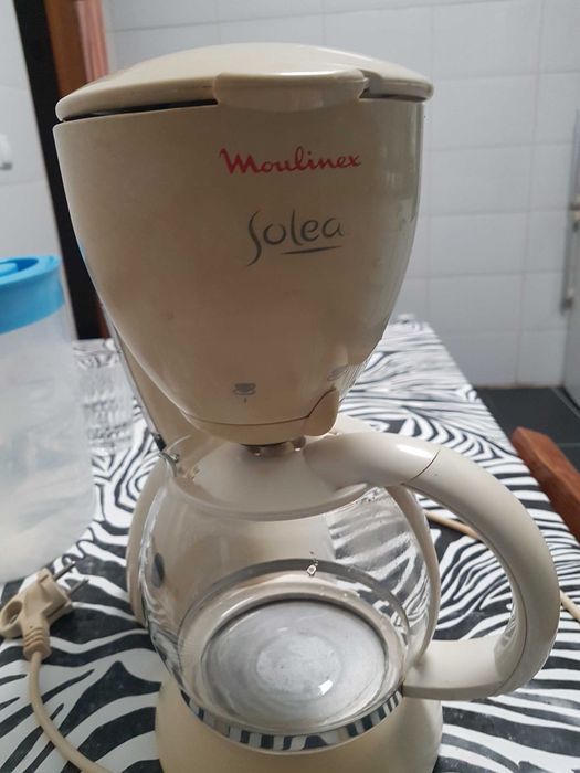 Máquina de café moulinex + varinha + jarro eléctrico tefal