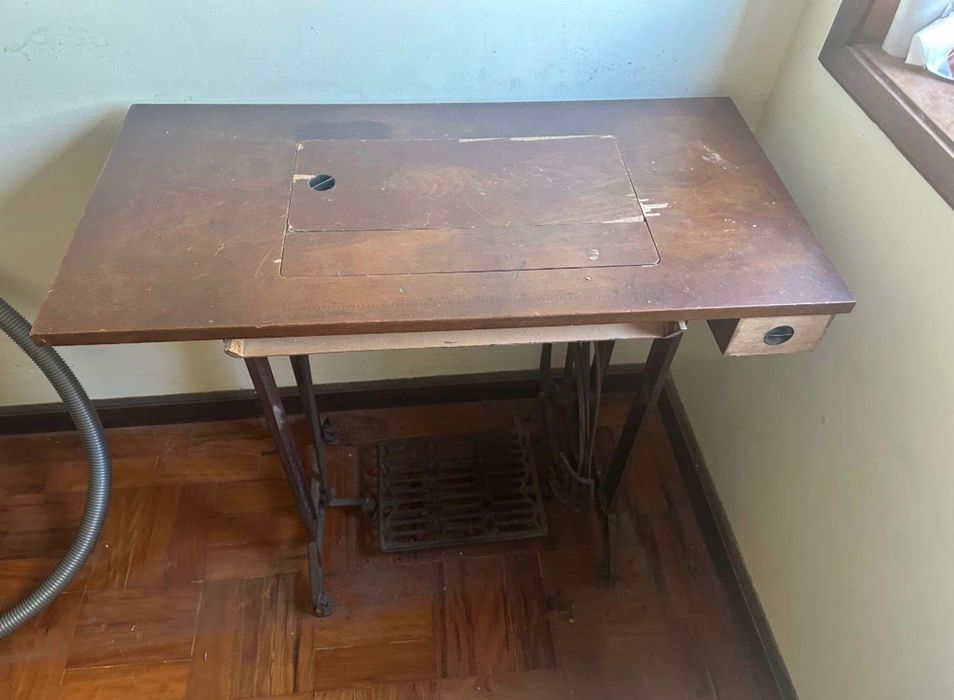 Máquina de costura SINGER