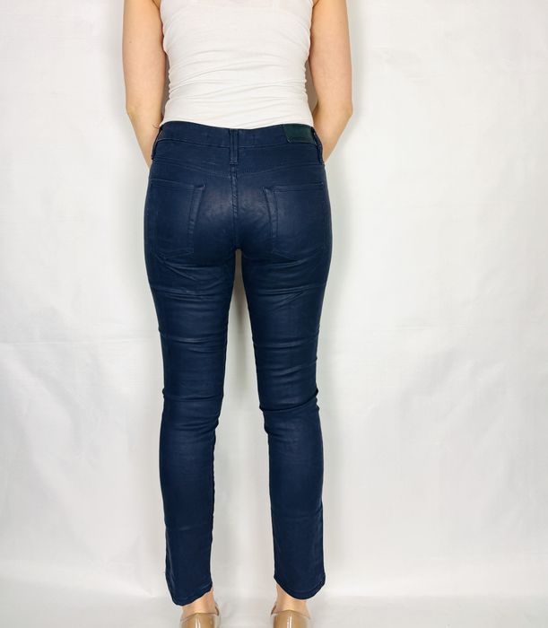 Granatowe spodnie slim XS 34