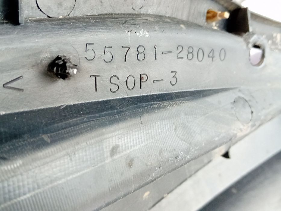 Torpedo TOYOTA Previa II (_R3_)