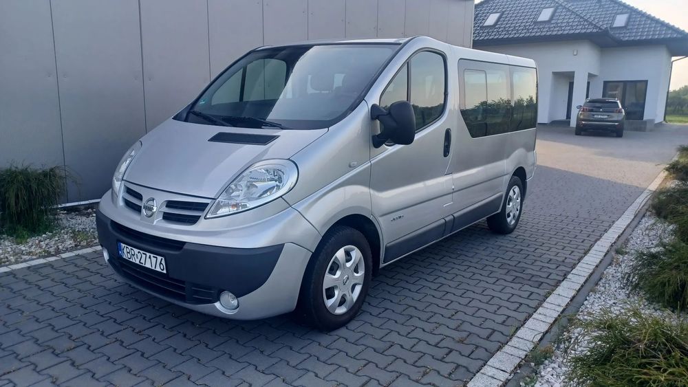 Nissan Primastar 2.0 115 koni 2x klima na tył 9 osobowy 230 tys km