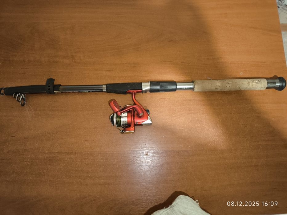 Спининг. Спиннинговое,удилище Spider Carbon Spin.  и Apache Navigato