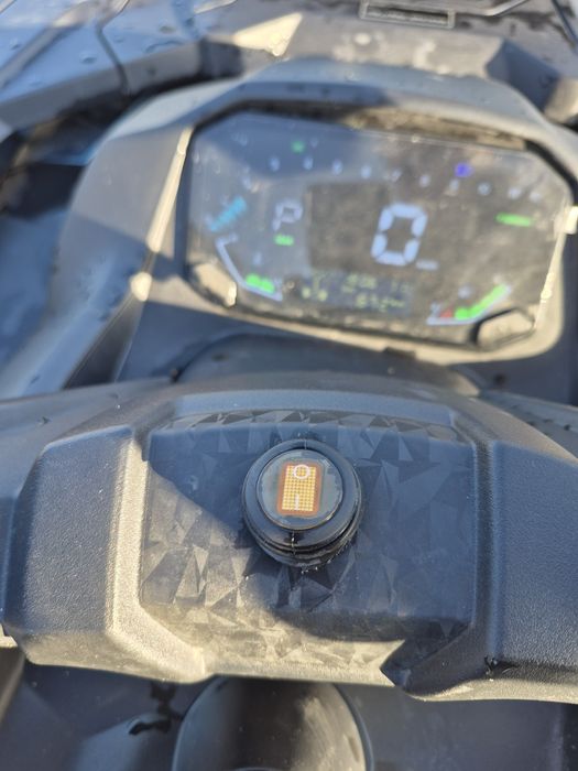 Sprzedam qlada  700 loncin