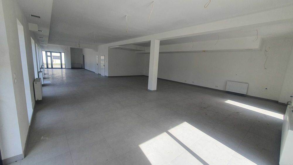 Wynajmę lokal Handlowo - Usługowy 165 m2 os. Barwinek Kielce