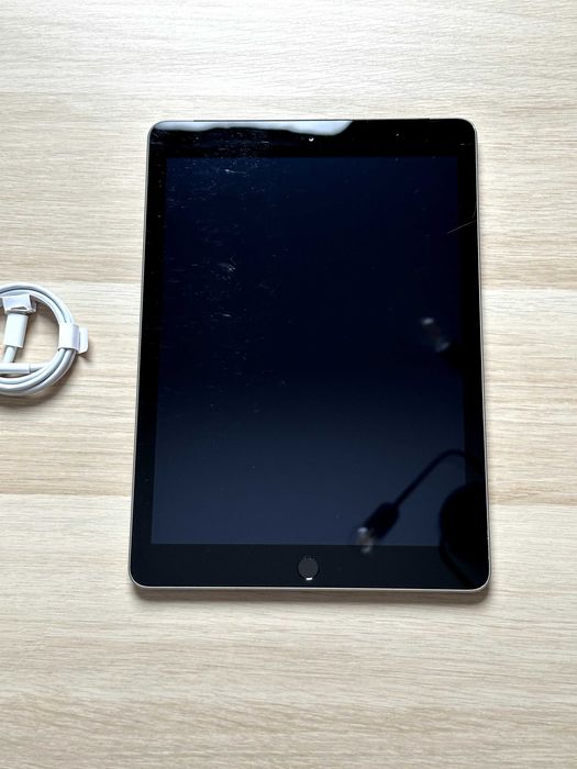 iPad 5 32GB LTE – Czarny – 99% Baterii, Sprawny, 30 dni gwarancji