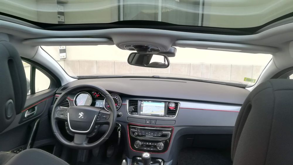 Peugeot 508   Blue HDI