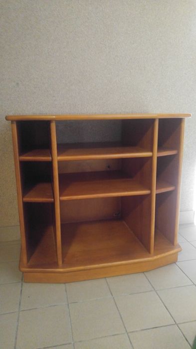 Móvel TV e estante de prateleiras