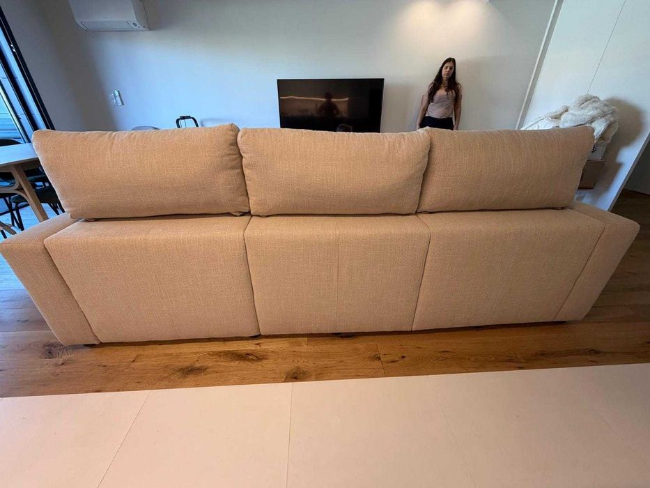 Sofá de 3 lugares com chaise longue – Como novo (4 meses de uso)