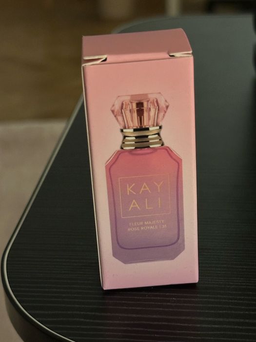 Kayali fleur majesty rose royale 31