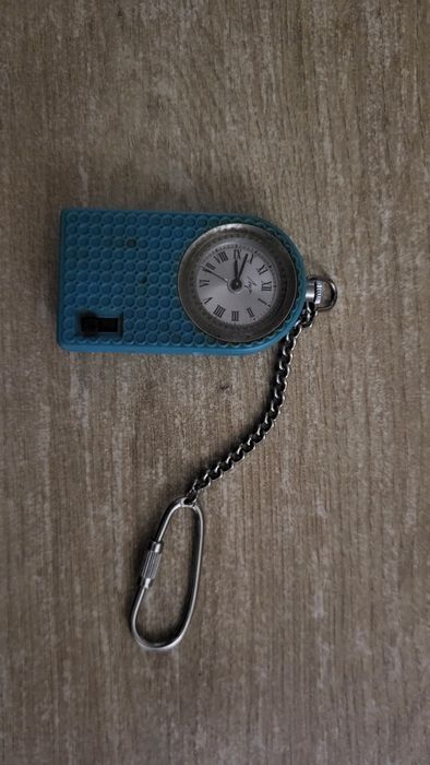 Zegarek kieszonkowy radziecki uszkodzony.