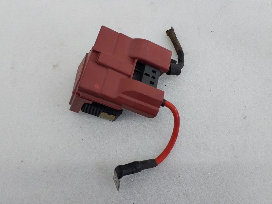 Caixa fusíveis da bateria CHEVROLET Aveo Hatchback (T300)