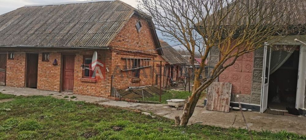 Продаж будинку в с. Малиничі