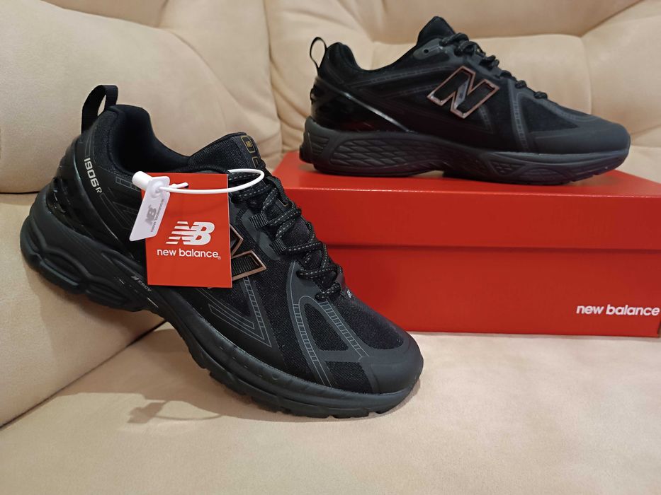 чоловічі кросівки New Balance 1906 R