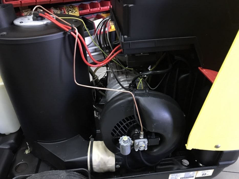 Karcher HDS 895 S автомойка с подогоевом води