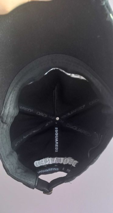 Czapka czarna z daszkiem Dsquared2 stan bdb
