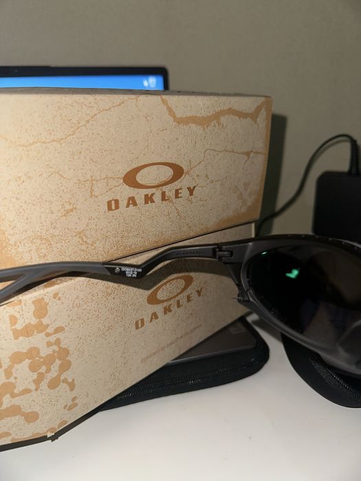 Oakley Plantaris OO943701