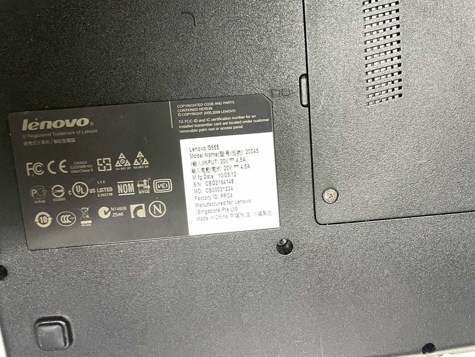 Ноутбук офисный Lenovo G555 / Экран 15.6" проц Core2Duo на запчасти