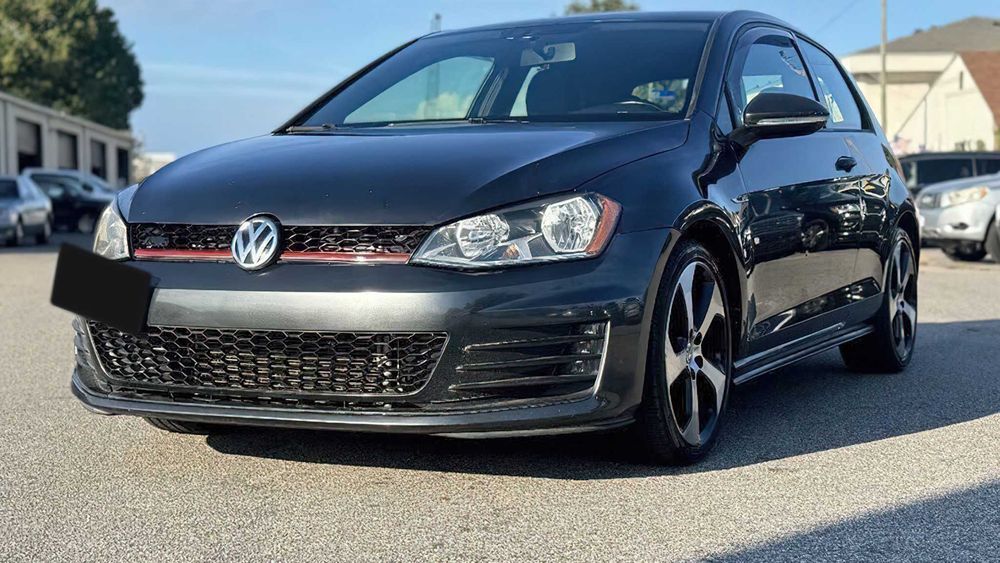 Volkswagen Golf GTI S 4-Door with Performance      2015
