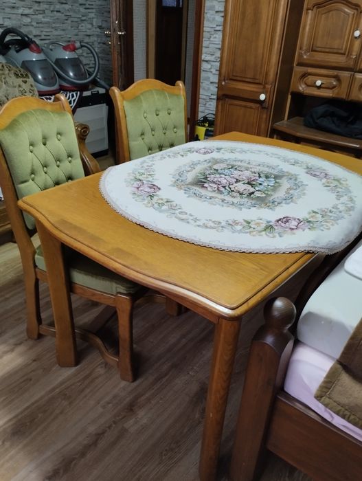 Stół dębowy krzesła dębowe