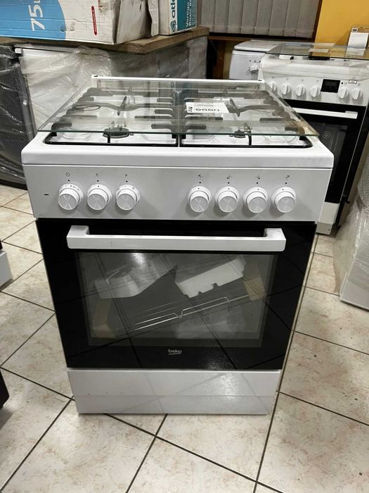Газова плита нова Beko