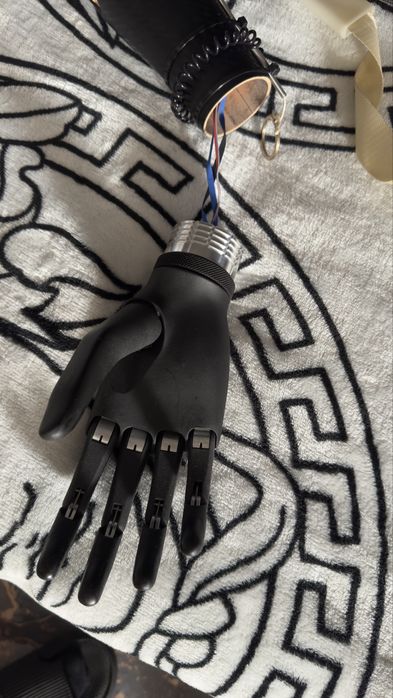 Продам кисть esper bionic для протеза