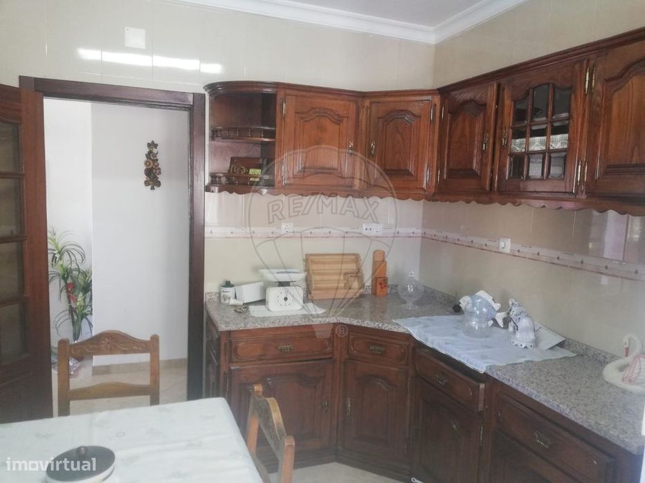 Moradia T7 para venda