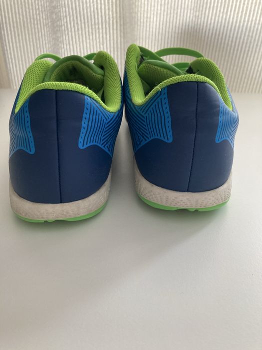 Halówki buty do piłki nożnej r. 37 Martes