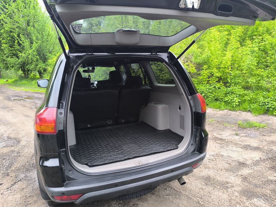 Mitsubishi pajero sport