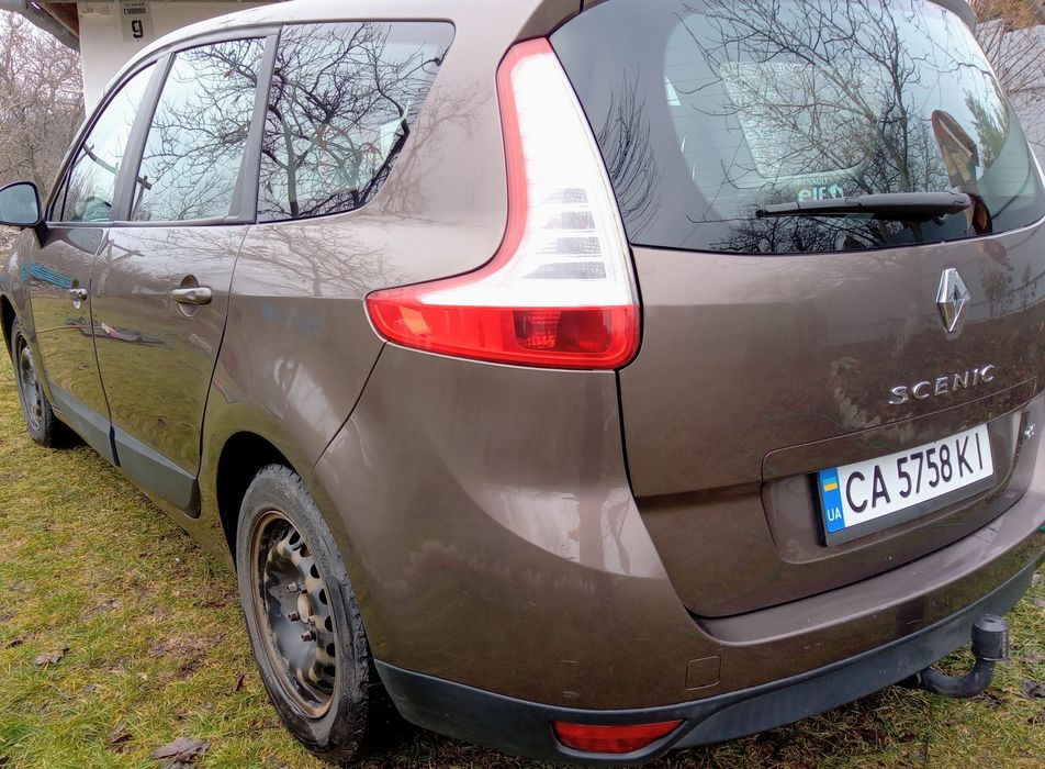 Рено гранд сценік 3 1.9dci сімейний автомобіль