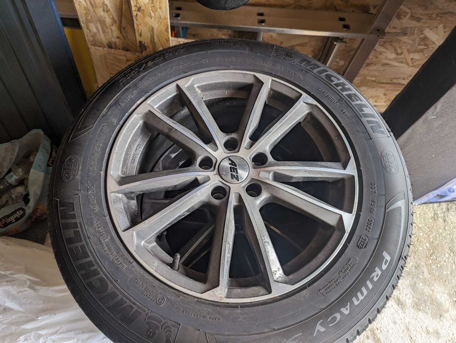 Jantes 17 com pneus Michelin como novos (1 mes de uso)