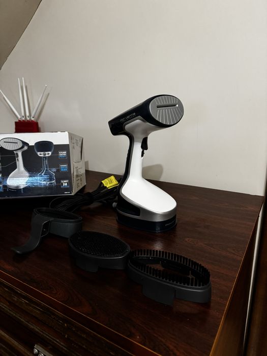 Вертикальний відпарювач Rowenta