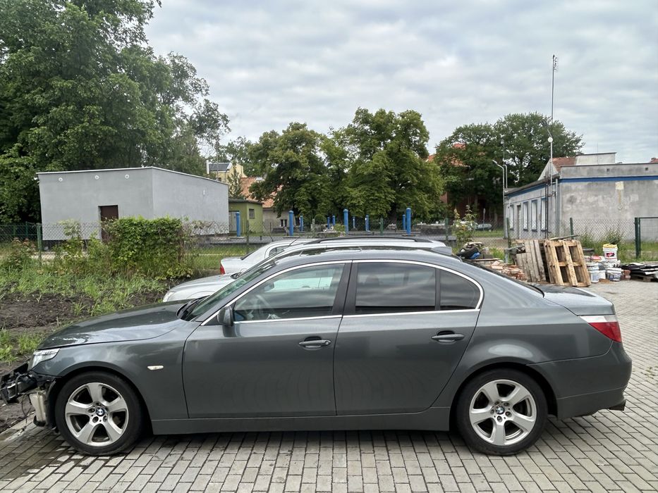 BMW E60 520i Benz/Gaz m54b30