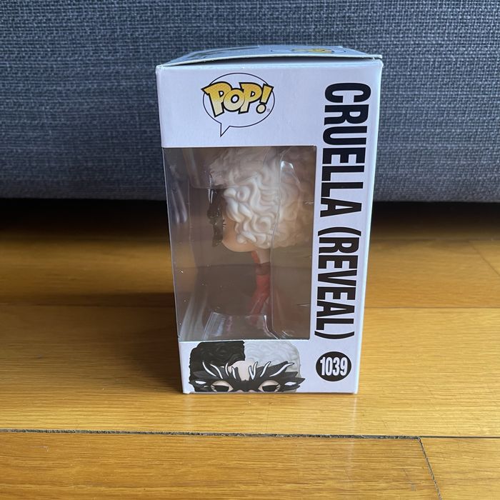 Funko Pop Disney Cruella (Reveal)