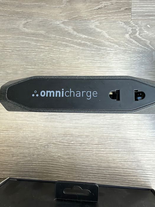 Omnicharge Omni 20 Pro Bundle – Powerbank 20400 mAh com tomada 230 V / 100 W