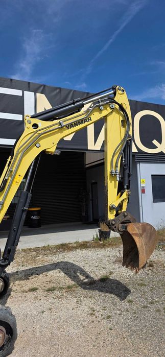 Mini giratoria Yanmar VIO38-3.900KG