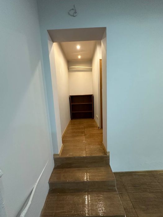 Центр!Здам приміщення 33 м2 по вулиці Володимеро -Либідсь