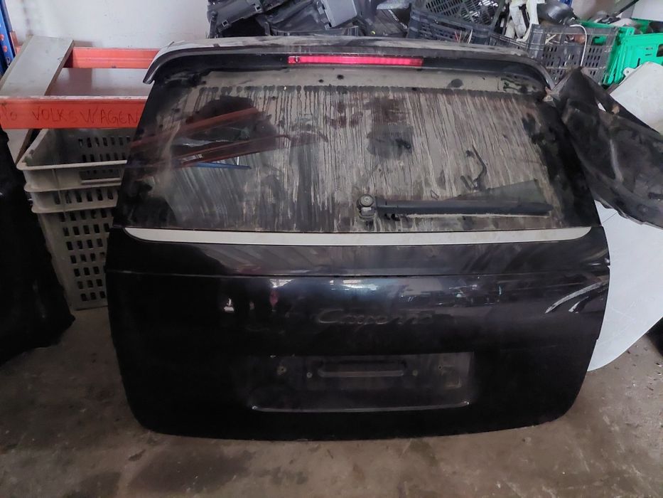 Tampa da mala porshe cayenne 2004
