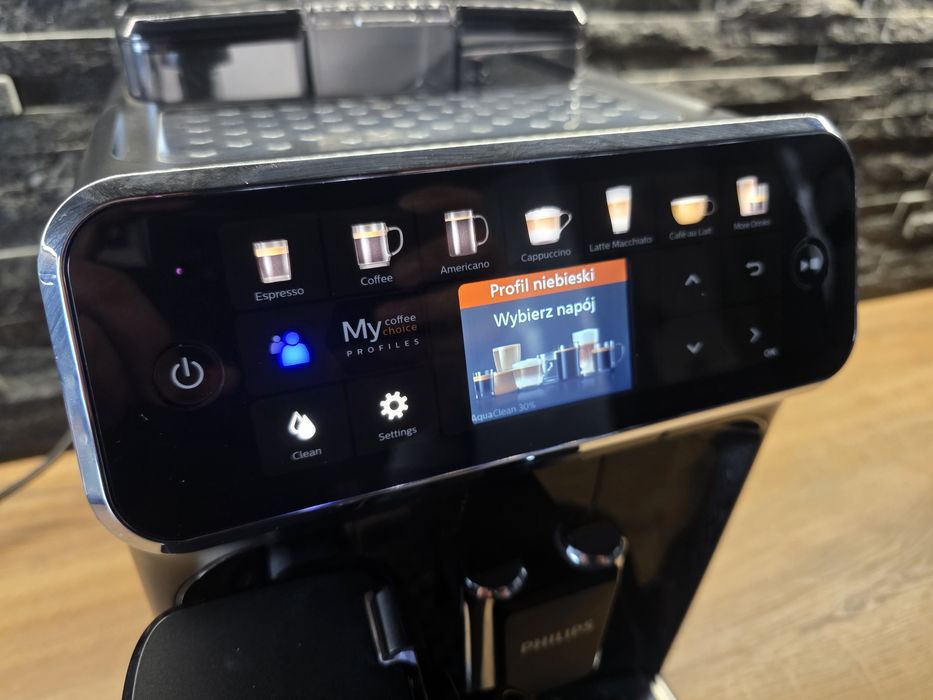 Ekspres do kawy Philips LatteGo 5400 Black