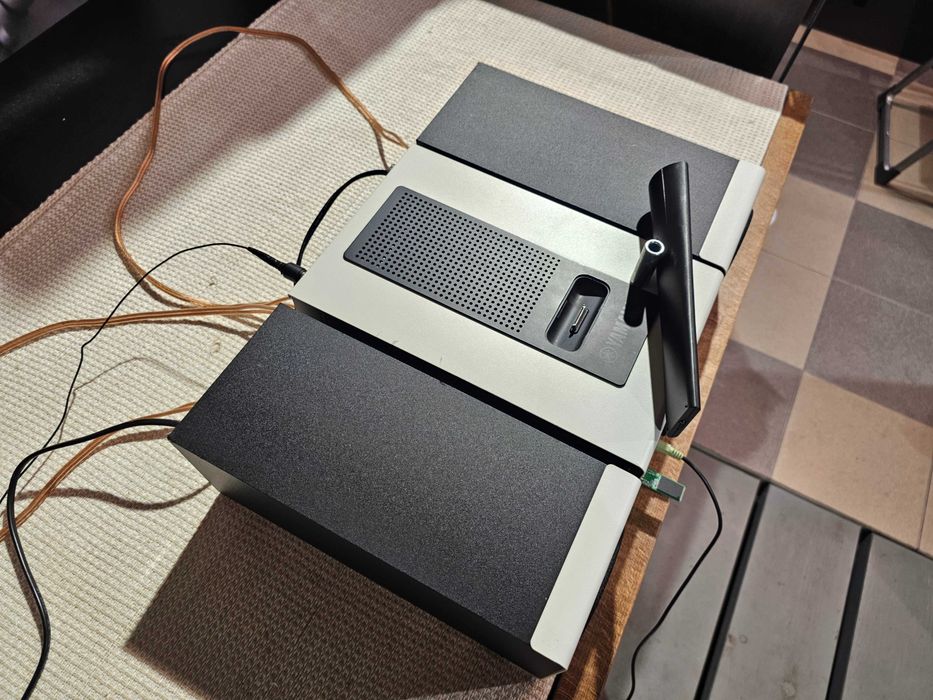 Hi-Fi система Yamaha MCR-040 USB, Audio CD, MP3 CD та WMA CD