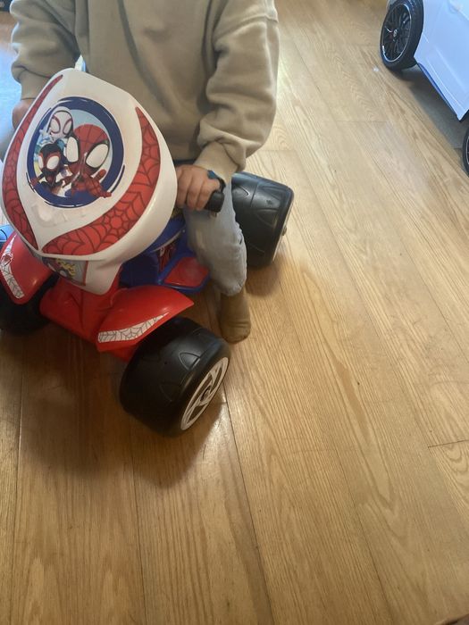 Tota 4x4 homem aranha